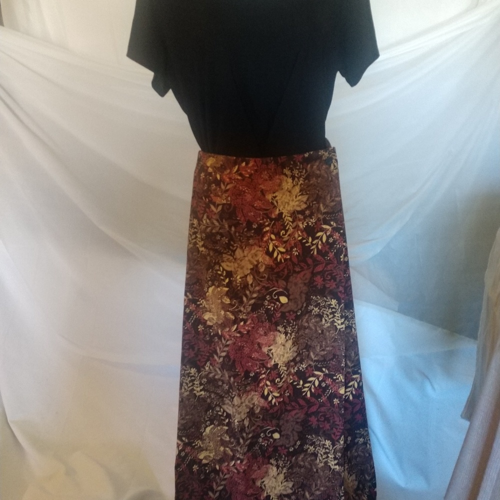 Christopher Banks size 10 skirt wrap a around